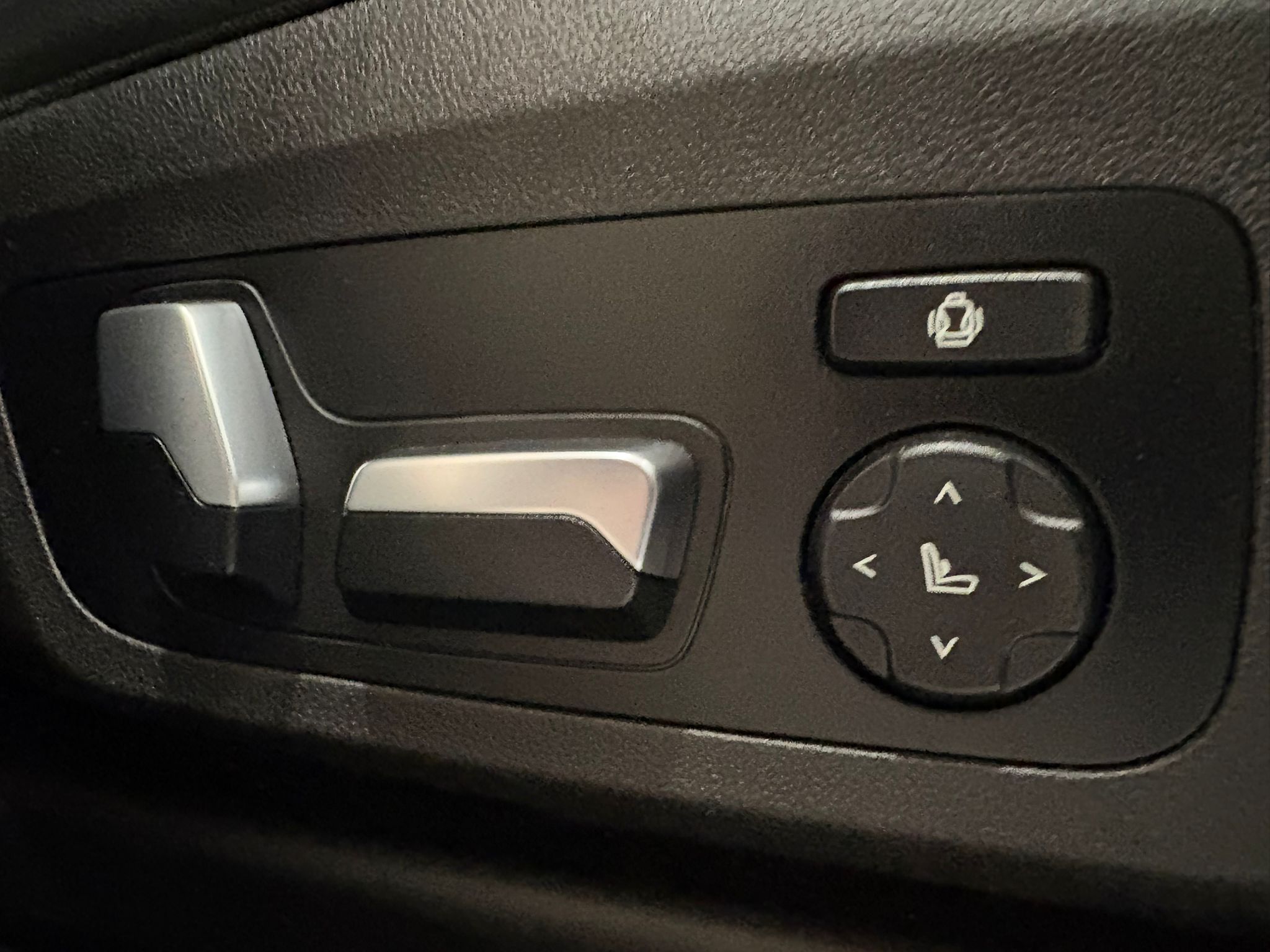 WhatsApp Image 2026-03-12 at 07.57.48