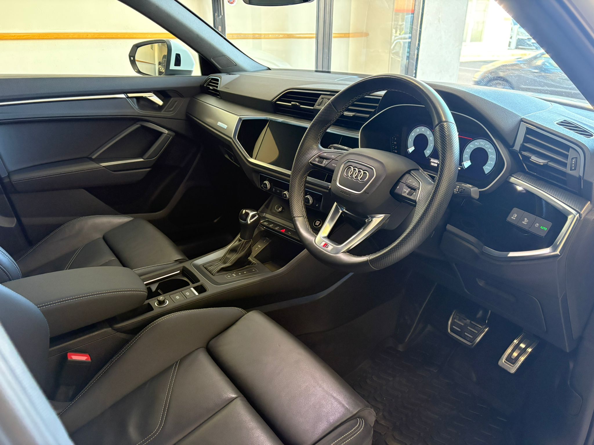 WhatsApp Image 2026-03-12 at 08.00.03 (2)