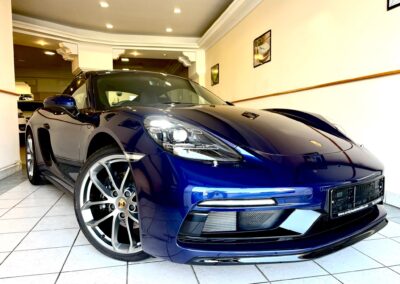 Porsche 718 Cayman